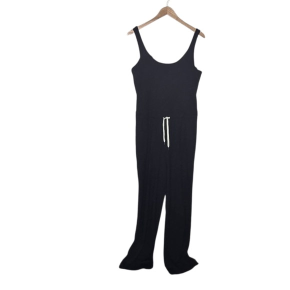 Vuori Women's Pose Scoop Jumpsuit - Picture 1 of 6